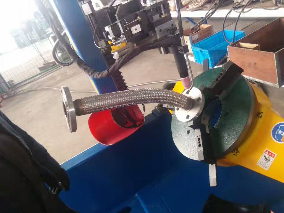 金属软管自动焊机